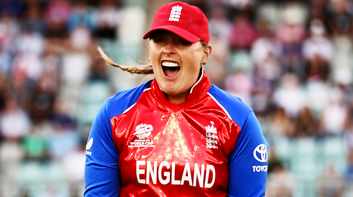 九游会app - 女子T20世界杯：英格兰如何靠努力与闪亮外套提升防守 - J9九游会
